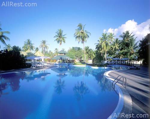 Equator Village 8